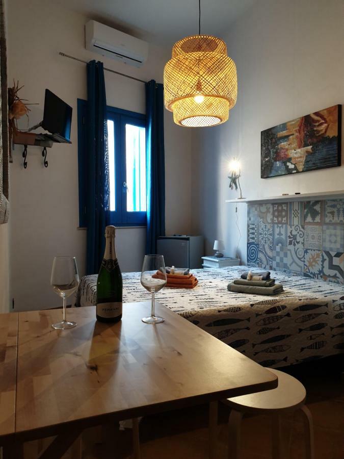 Scalovecchio Marettimo Buitenkant foto